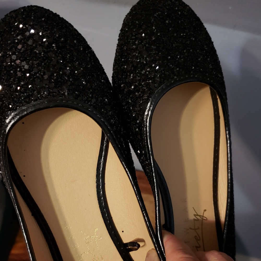 Black sparkle flats
